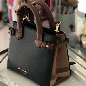 Burberry baby banner bag